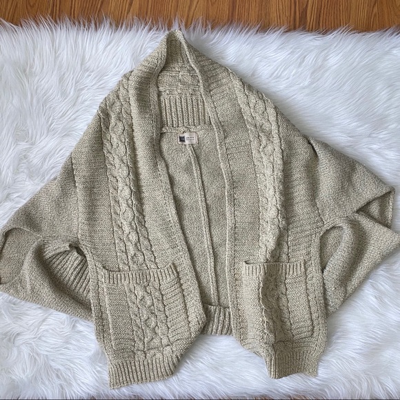 Look By M New York Cardigan/ Wrap Sweater - Picture 4 of 7